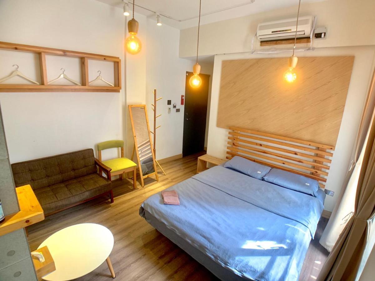 Hinoki Mansion Hostel Tainan Buitenkant foto
