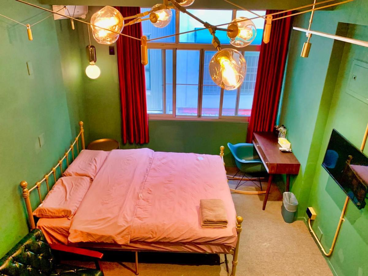 Hinoki Mansion Hostel Tainan Buitenkant foto