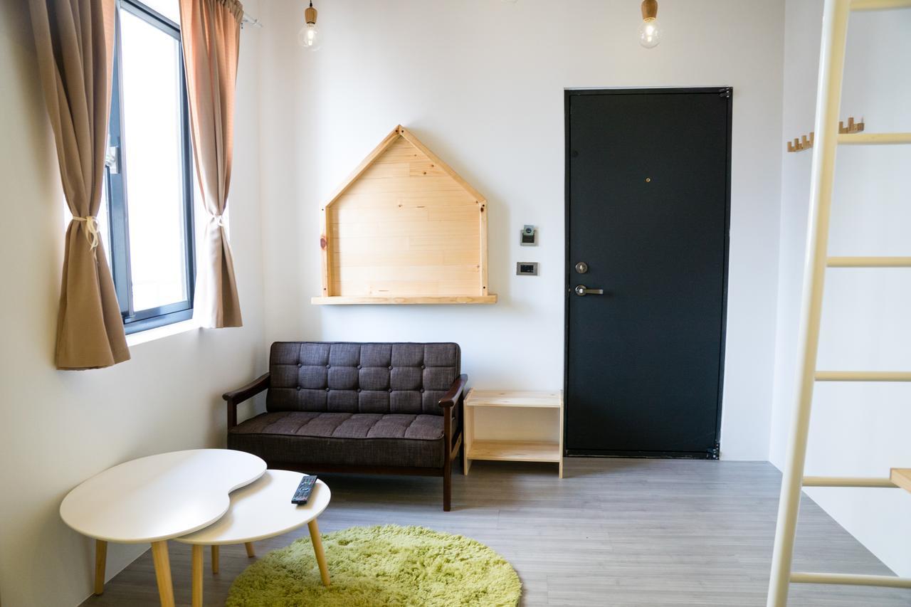 Hinoki Mansion Hostel Tainan Buitenkant foto