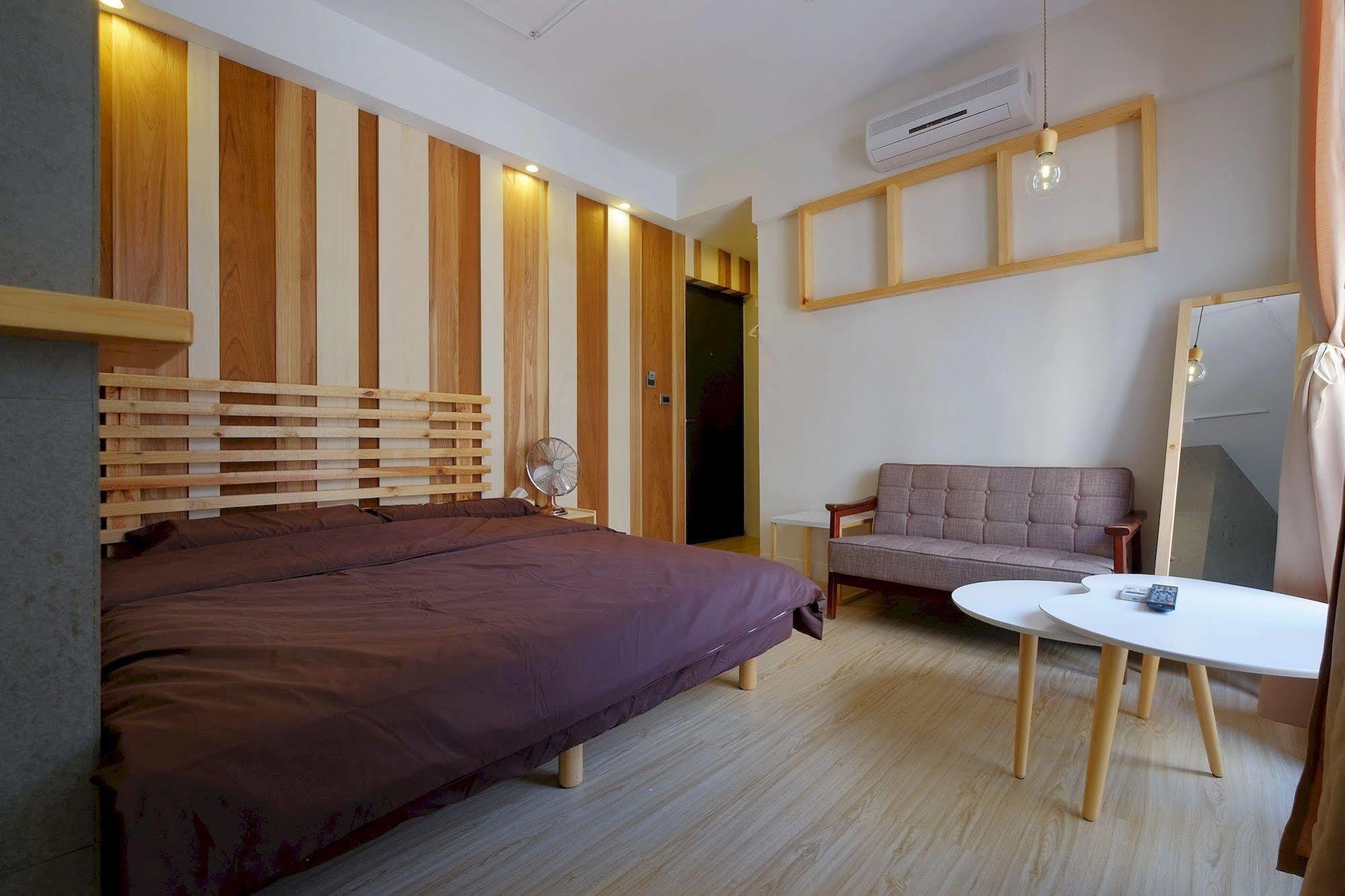Hinoki Mansion Hostel Tainan Buitenkant foto