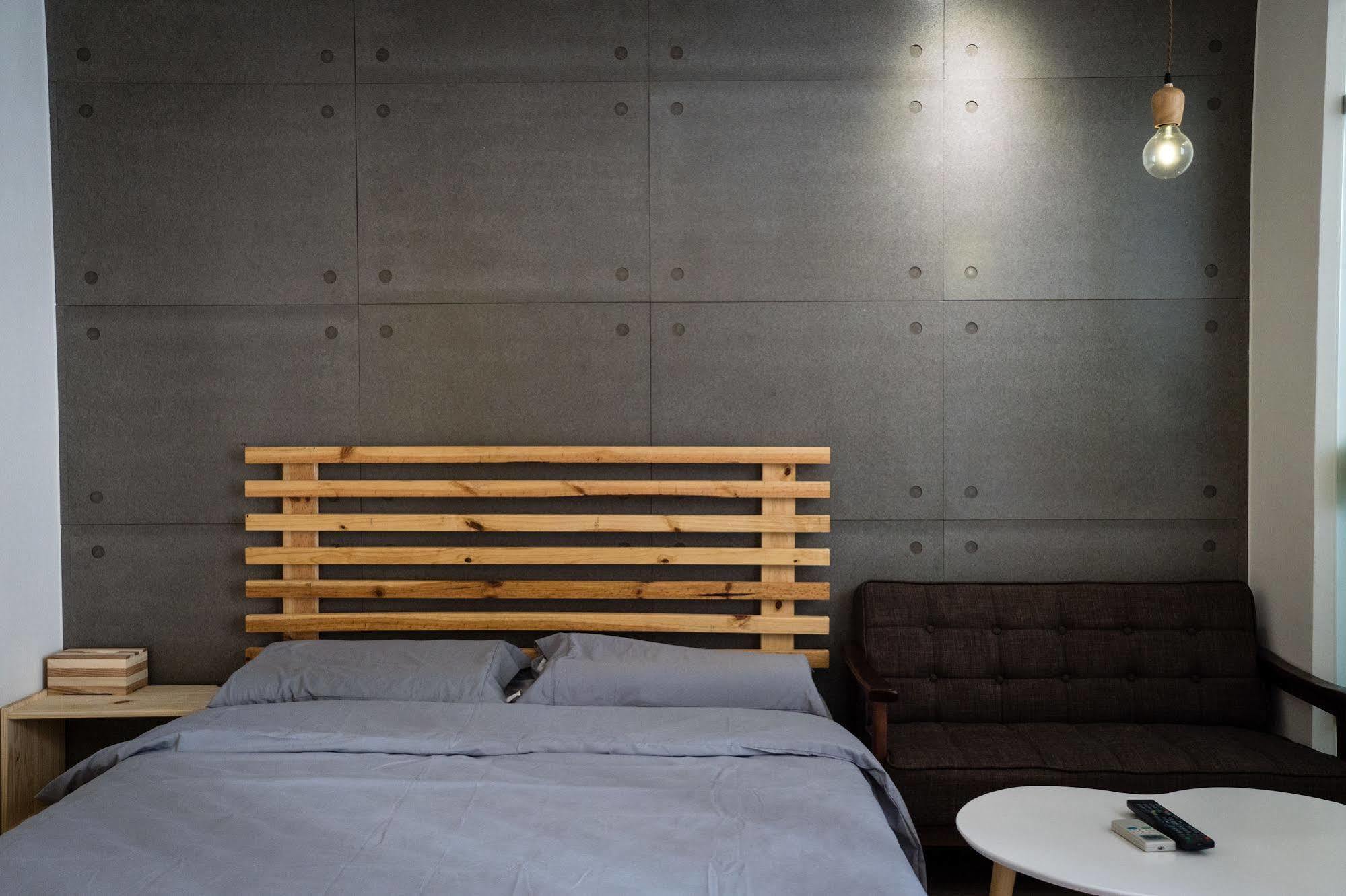Hinoki Mansion Hostel Tainan Buitenkant foto